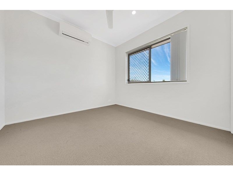 4 Josephine Street, Boyne Island QLD 4680