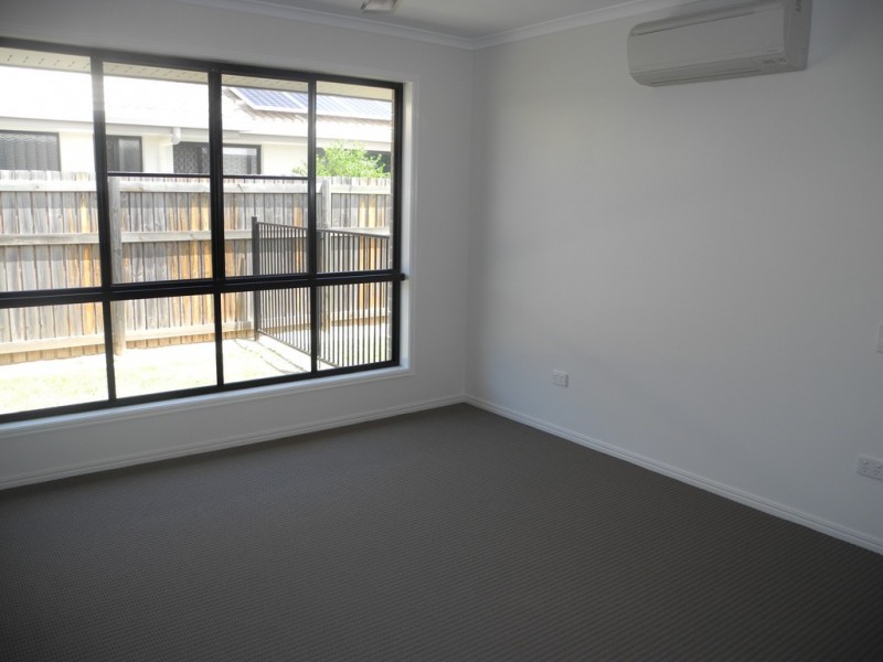 19 JEANA CLOSE, Boyne Island QLD 4680