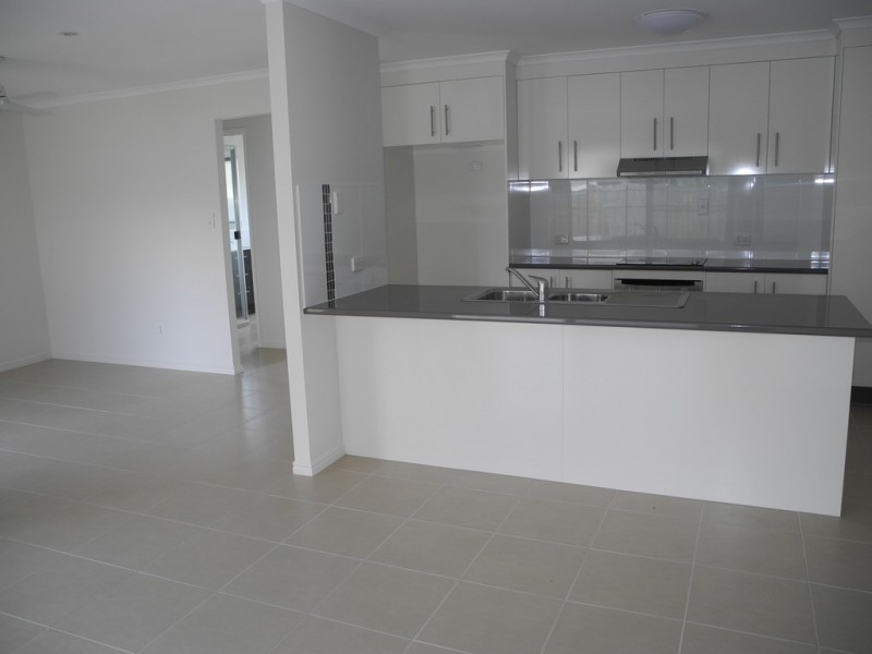 19 JEANA CLOSE, Boyne Island QLD 4680