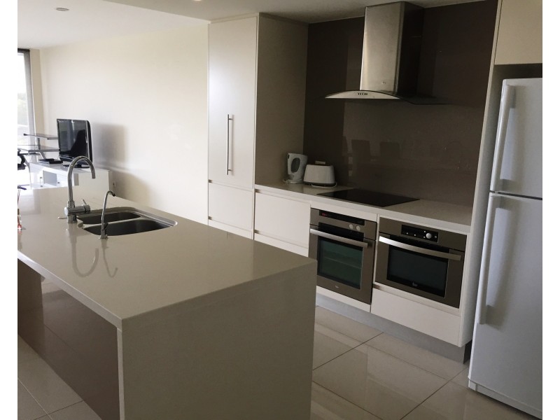 14/2 The Promenade, Boyne Island QLD 4680