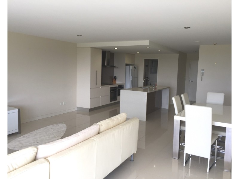 14/2 The Promenade, Boyne Island QLD 4680