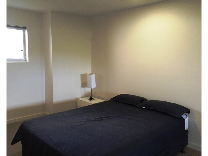 14/2 The Promenade, Boyne Island QLD 4680