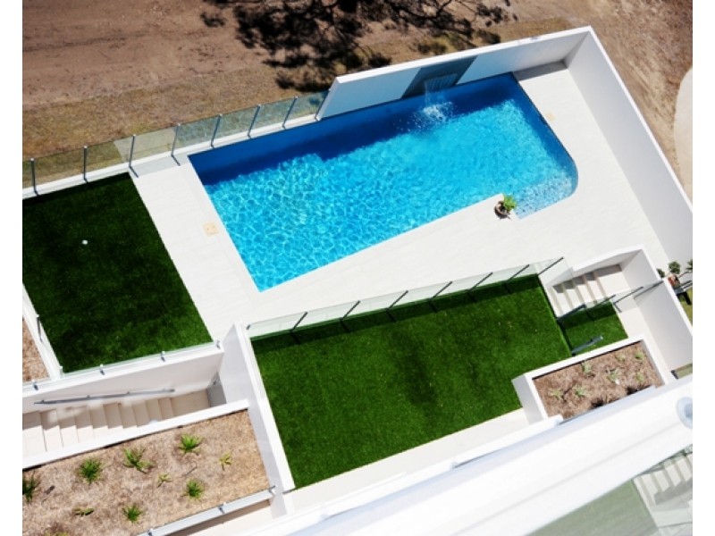 14/2 The Promenade, Boyne Island QLD 4680