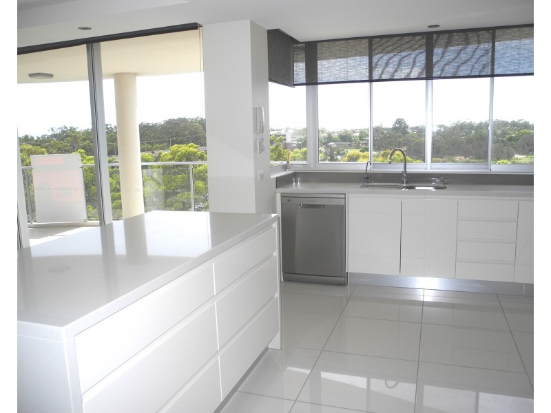 7/2 The Promenade, Boyne Island QLD 4680