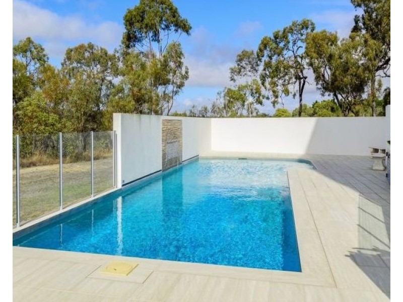 7/2 The Promenade, Boyne Island QLD 4680