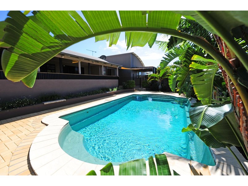 33 PRYDE STREET, Tannum Sands QLD 4680
