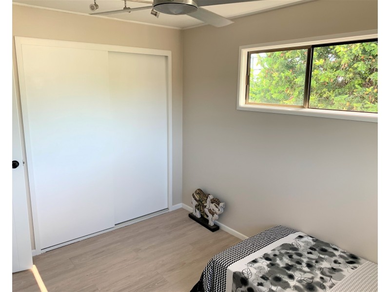 13 Marina Avenue, Boyne Island QLD 4680