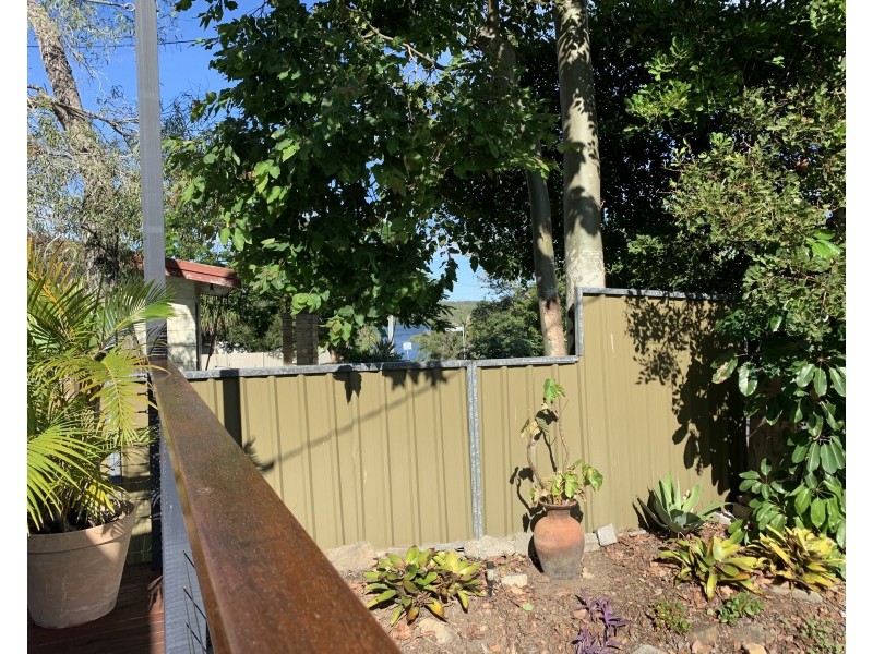 13 Marina Avenue, Boyne Island QLD 4680
