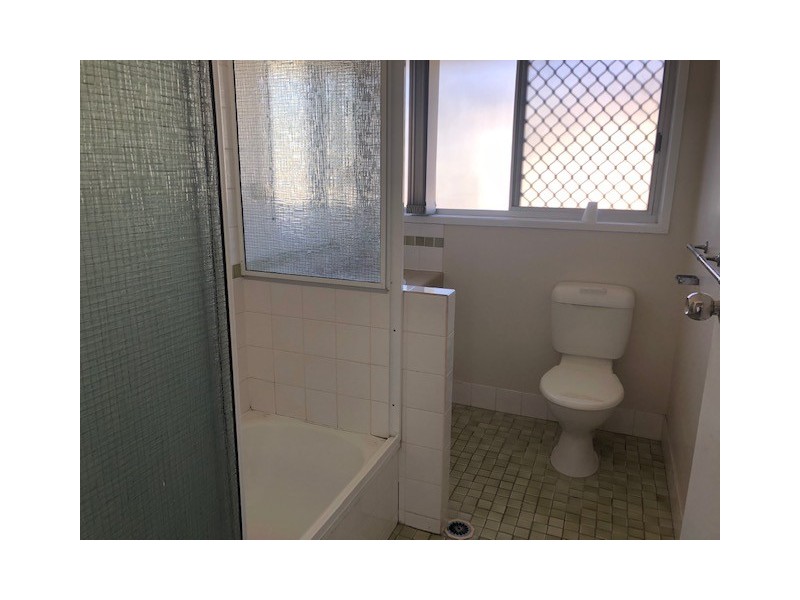 124 Malpas Street, Boyne Island QLD 4680