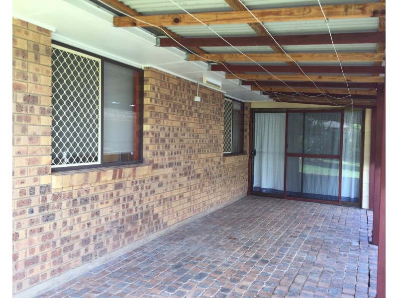 10 Fitzroy Court, Boyne Island QLD 4680