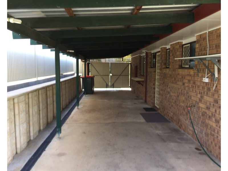 10 Fitzroy Court, Boyne Island QLD 4680