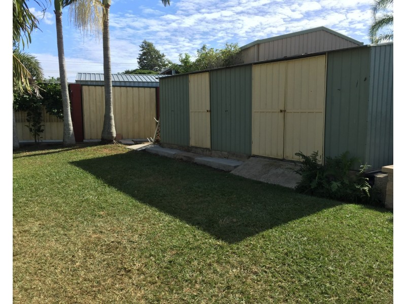 10 Fitzroy Court, Boyne Island QLD 4680