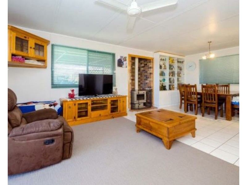 20 Illoura Road, Wurdong Heights QLD 4680