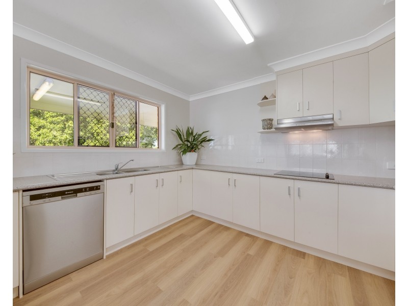 25 Pacific Avenue, Tannum Sands QLD 4680