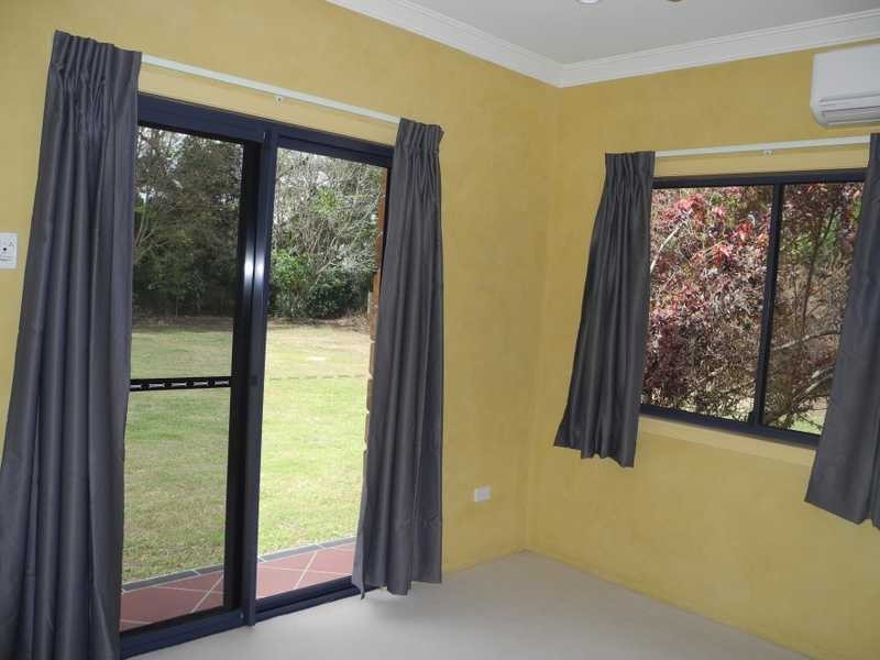 18 Barklya Court, Benaraby QLD 4680