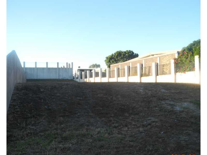 27 Tarcoola Drive, Boyne Island QLD 4680