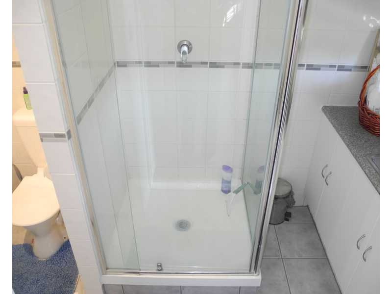 8 Andrew Court, Boyne Island QLD 4680