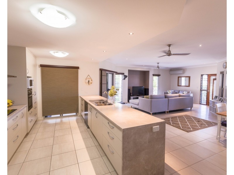 7 Caitlin Court, Boyne Island QLD 4680