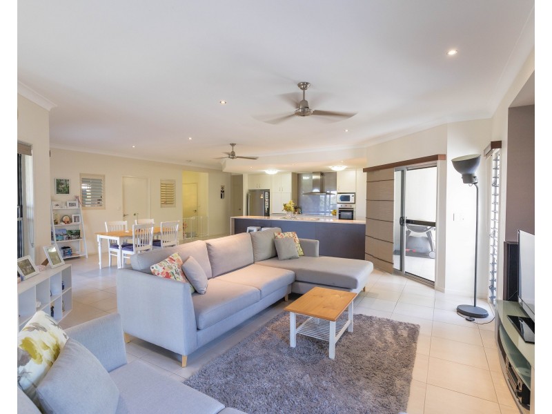 7 Caitlin Court, Boyne Island QLD 4680