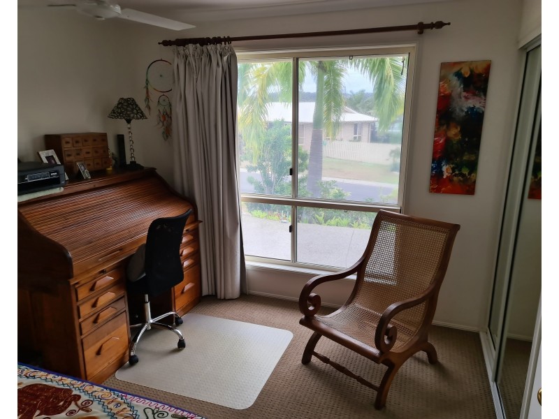 11 Geoffrey Thomas Drive, Tannum Sands QLD 4680