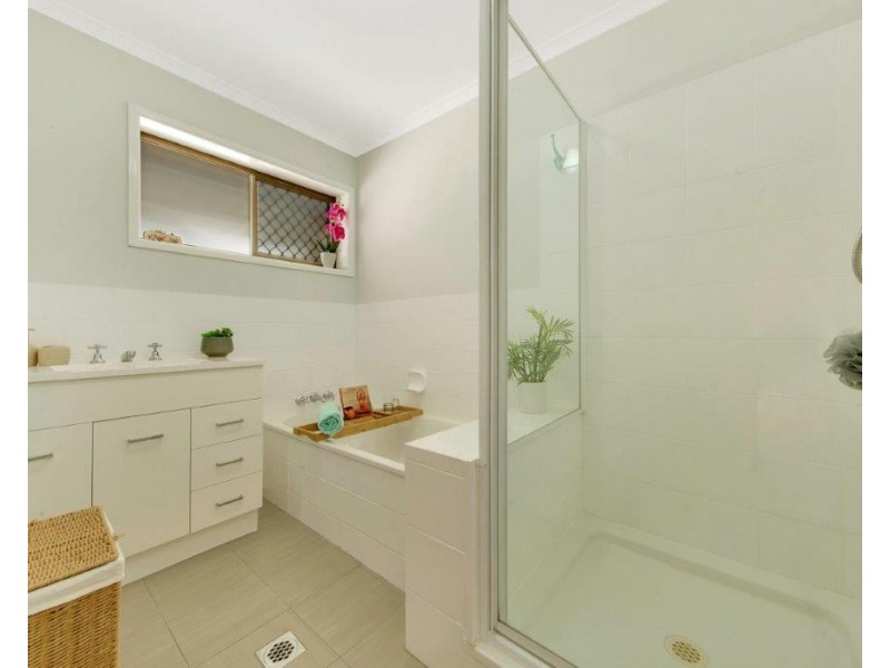 46 Katandra Street, Boyne Island QLD 4680