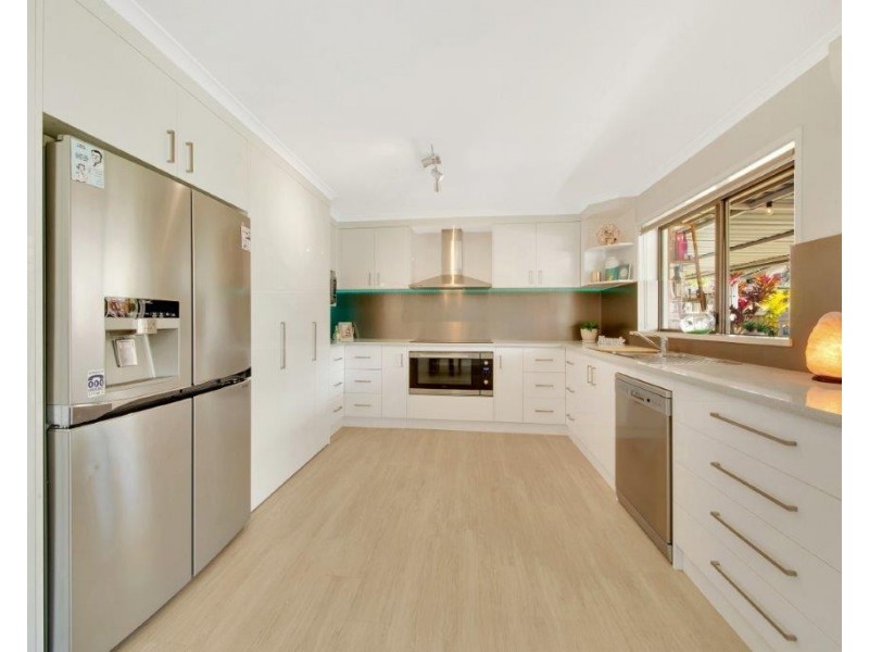 46 Katandra Street, Boyne Island QLD 4680