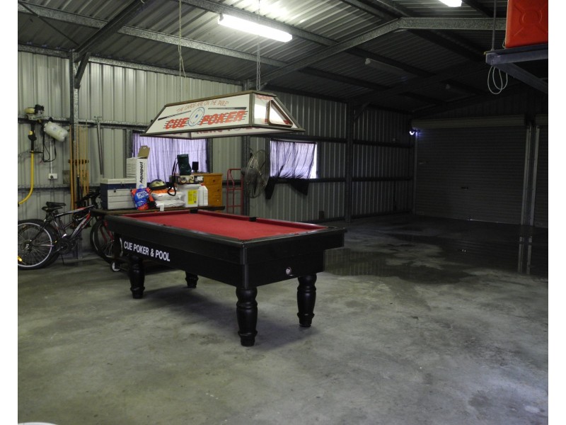 23 Curtis Avenue, Boyne Island QLD 4680