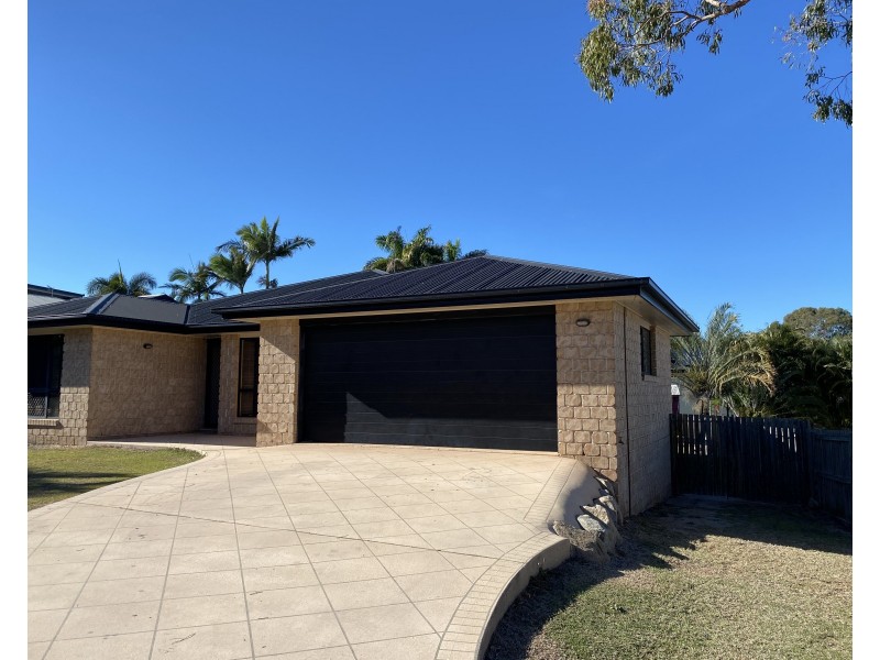 24 DOUGLAS ST, Tannum Sands QLD 4680