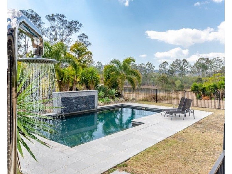 417 Jim Whyte Way, Burua QLD 4680