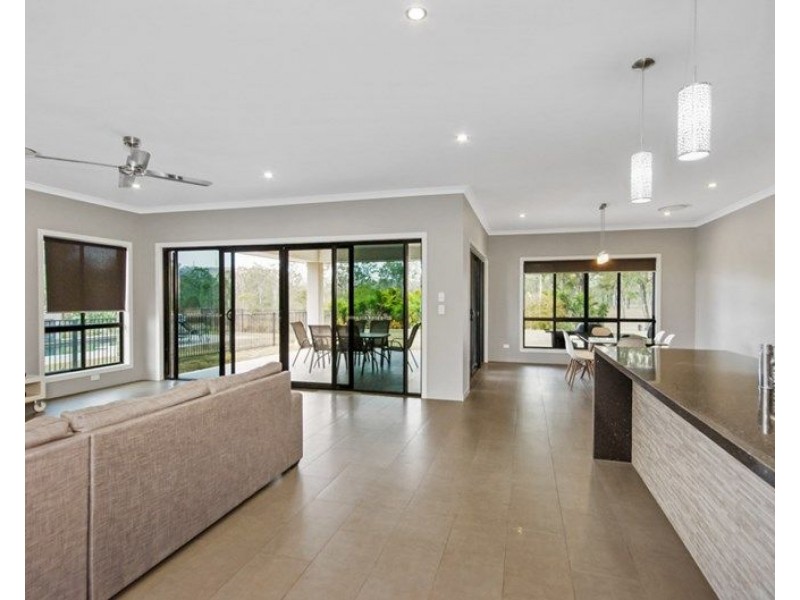417 Jim Whyte Way, Burua QLD 4680