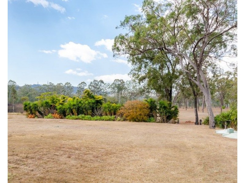 417 Jim Whyte Way, Burua QLD 4680