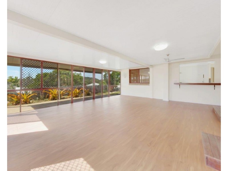 27 ELLINGTON DRIVE, New Auckland QLD 4680