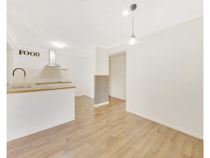 27 ELLINGTON DRIVE, New Auckland QLD 4680