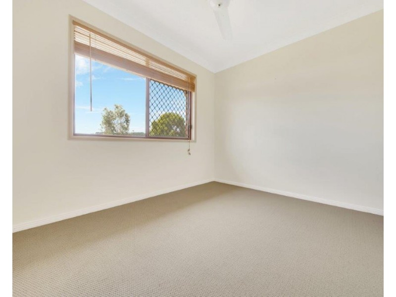 27 ELLINGTON DRIVE, New Auckland QLD 4680