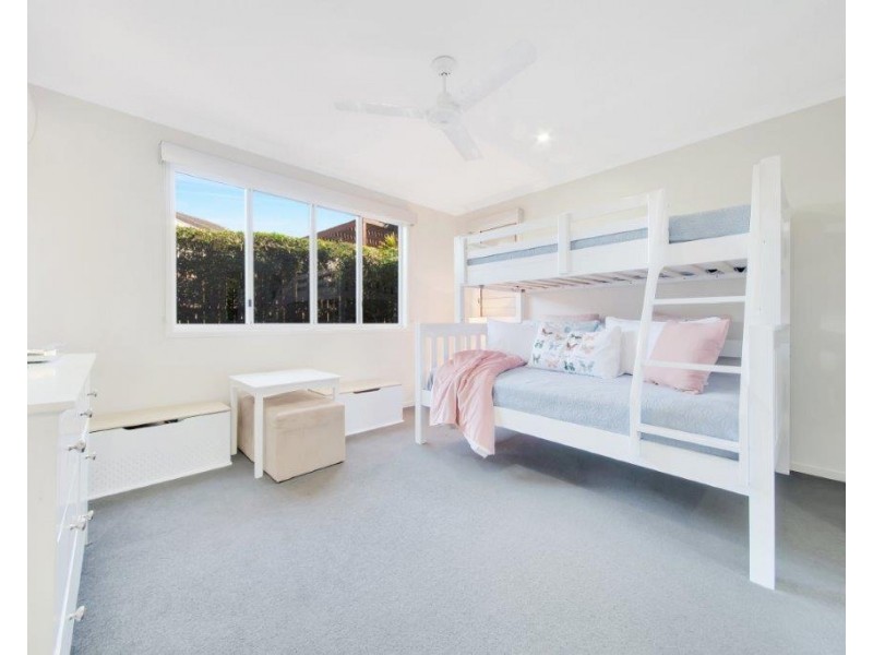 31 Mcleod St, Boyne Island QLD 4680