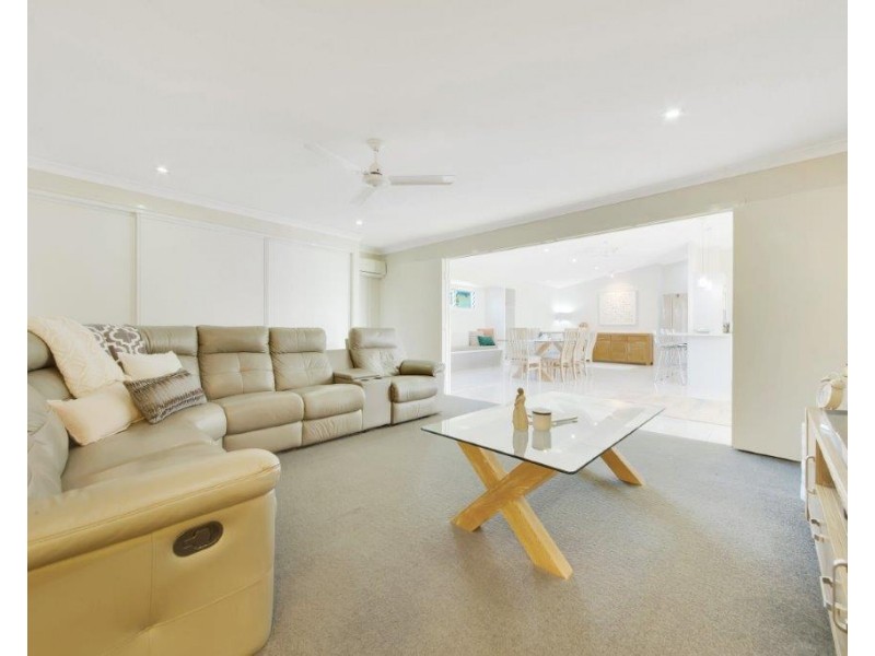 31 Mcleod St, Boyne Island QLD 4680