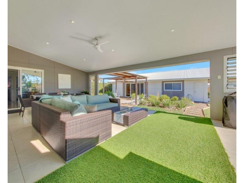 31 Mcleod St, Boyne Island QLD 4680