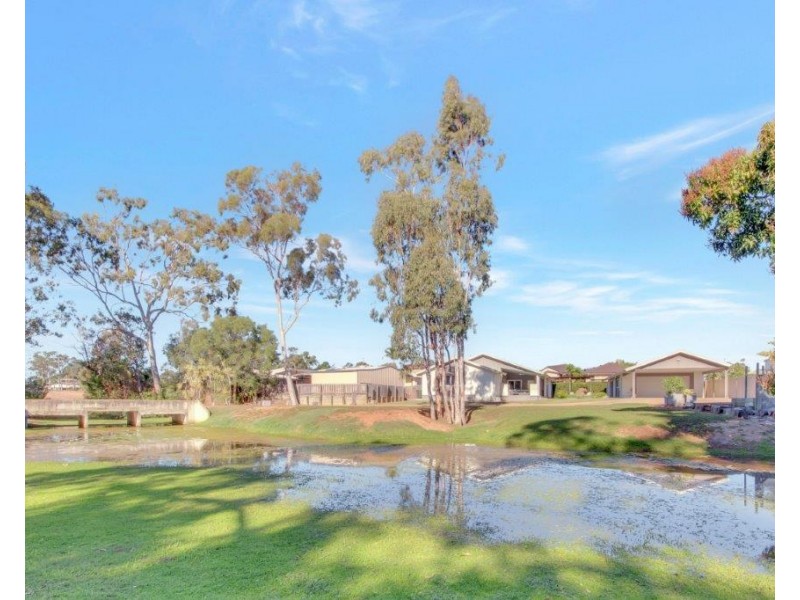 31 Mcleod St, Boyne Island QLD 4680