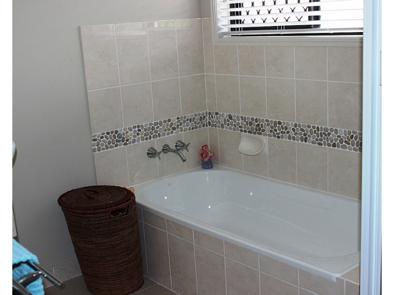 13 RONPEN CLOSE, Tannum Sands QLD 4680