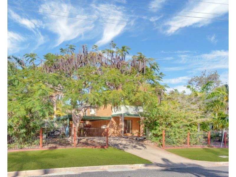 27 TYSON CRESCENT, Tannum Sands QLD 4680