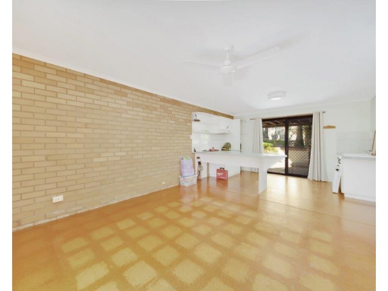 27 TYSON CRESCENT, Tannum Sands QLD 4680