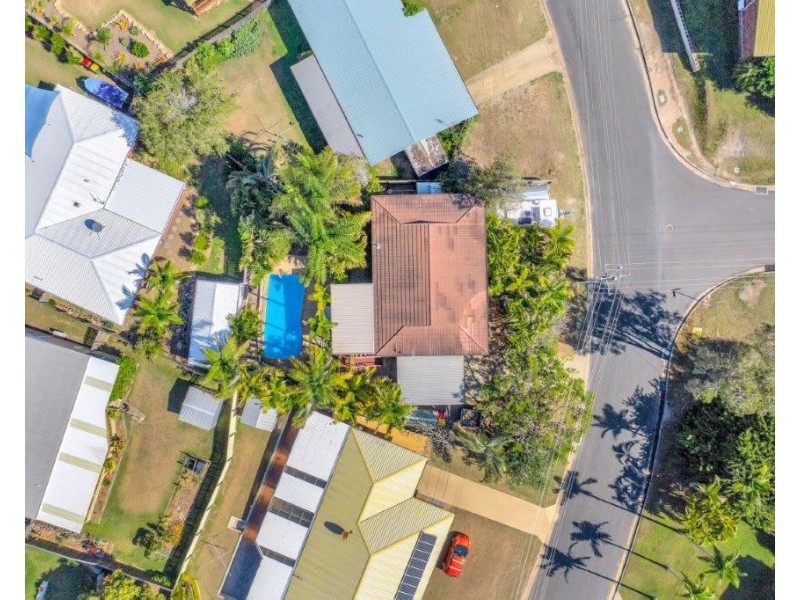 27 TYSON CRESCENT, Tannum Sands QLD 4680