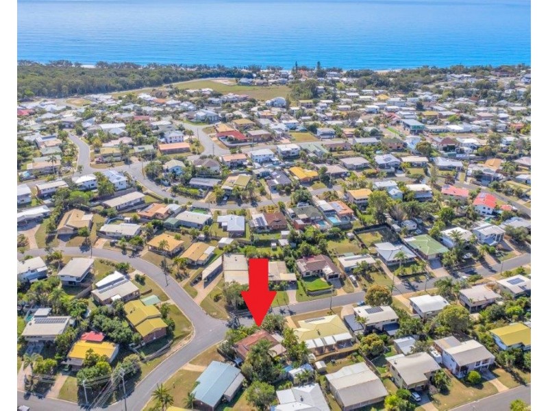 27 TYSON CRESCENT, Tannum Sands QLD 4680