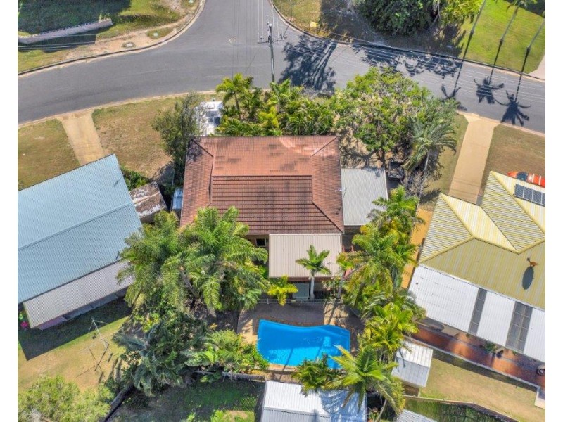 27 TYSON CRESCENT, Tannum Sands QLD 4680