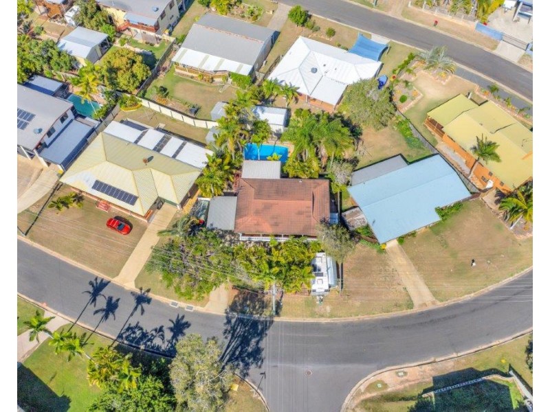 27 TYSON CRESCENT, Tannum Sands QLD 4680