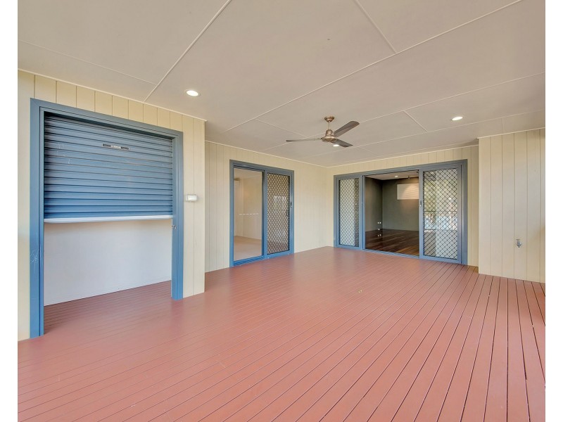 10 DOUGLAS STREET, Tannum Sands QLD 4680