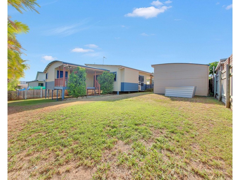 10 DOUGLAS STREET, Tannum Sands QLD 4680