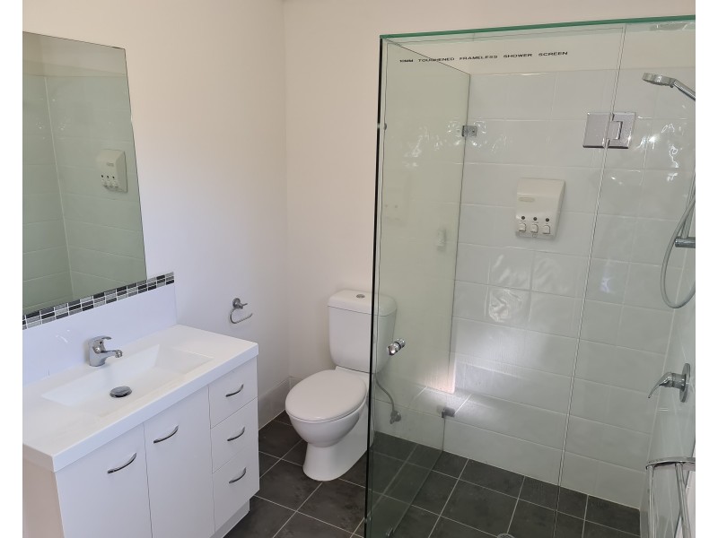 21 Awoonga Dam Road, Benaraby QLD 4680