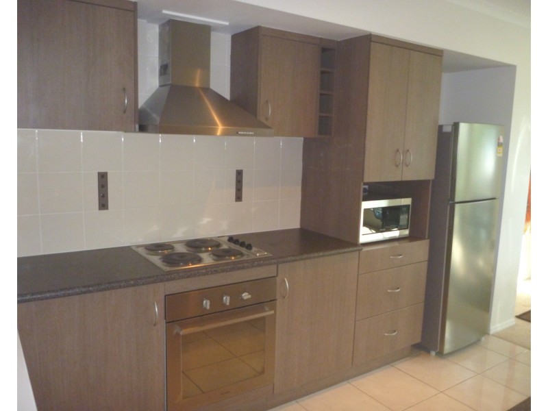 5/18 PACIFIC AVENUE, Tannum Sands QLD 4680