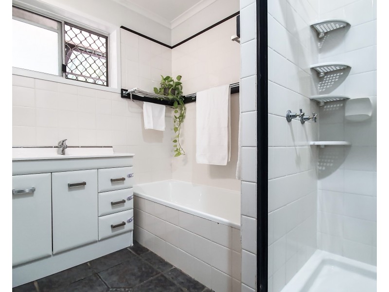 56 KATANDRA STREET, Boyne Island QLD 4680